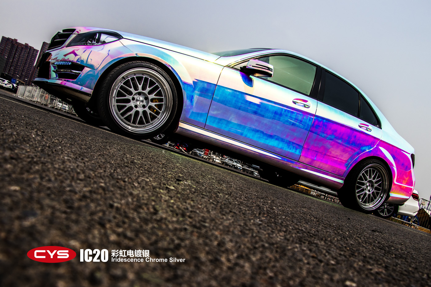 奔驰c200l彩虹电镀银