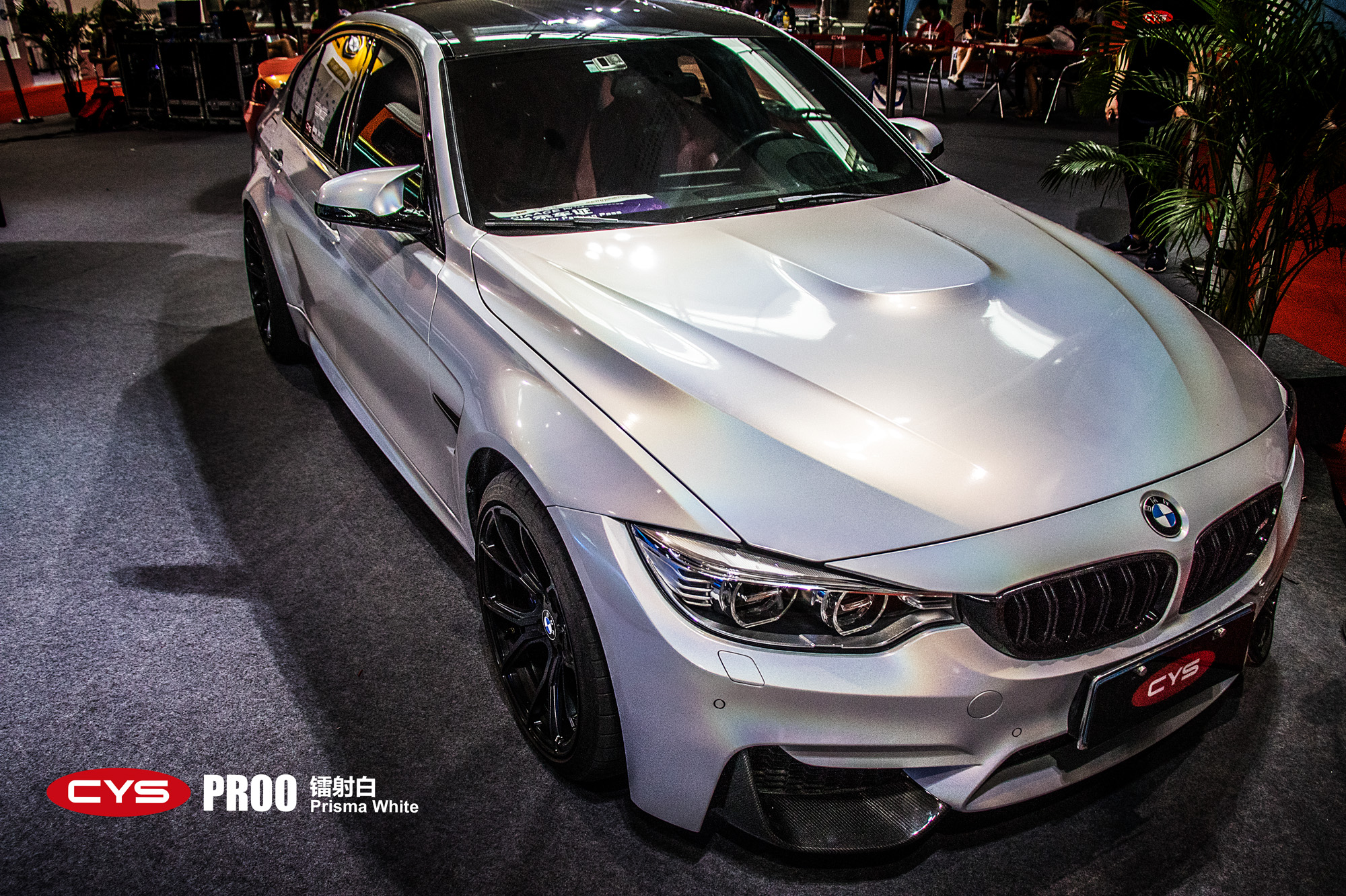 宝马m3镭射白pr00