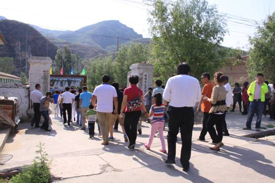 �ᳵ�˴��ݰ�����������Ӧ���������żҿ�ɽ��Сѧ