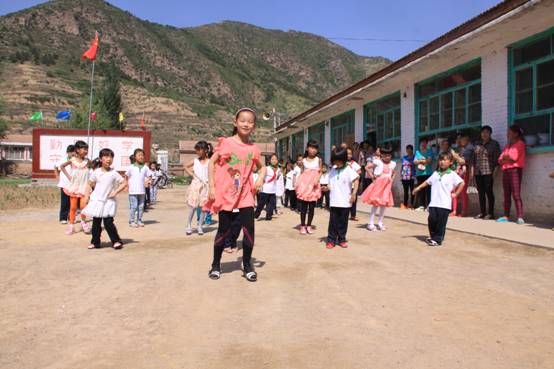 �ᳵ�˴��ݰ�����������Ӧ���������żҿ�ɽ��Сѧ