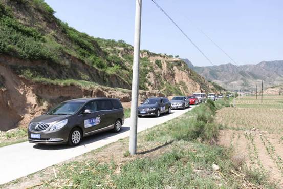 �ᳵ�˴��ݰ�����������Ӧ���������żҿ�ɽ��Сѧ