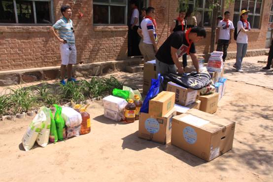 �ᳵ�˴��ݰ�����������Ӧ���������żҿ�ɽ��Сѧ