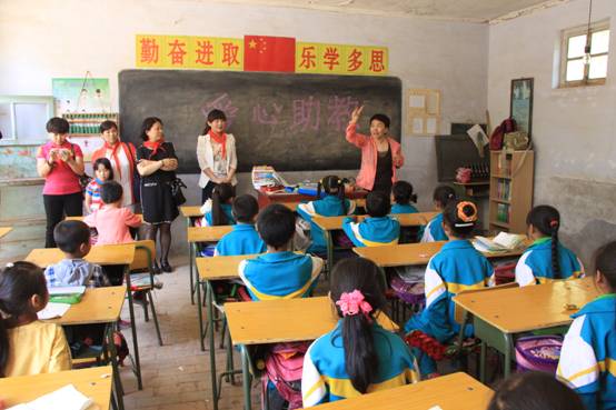 �ᳵ�˴��ݰ�����������Ӧ���������żҿ�ɽ��Сѧ