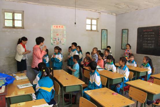 �ᳵ�˴��ݰ�����������Ӧ���������żҿ�ɽ��Сѧ