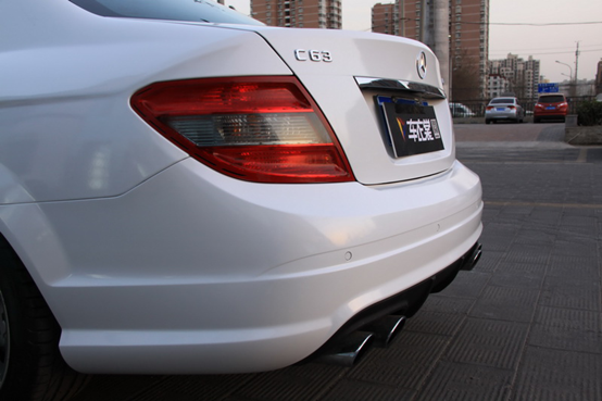 4-C63 AMGȫ-13.png