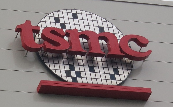 ����Я��̨�����з��뵼��ṹ��������ռ�Զ���ʻ�̻�