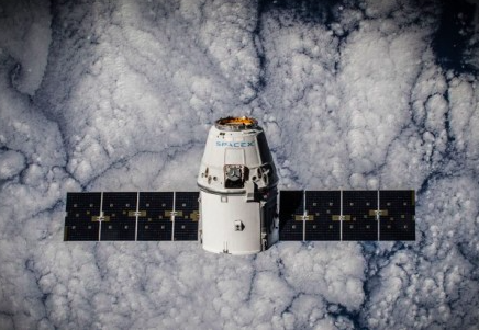 ȸͶ˹SpaceXͶ10Ԫ