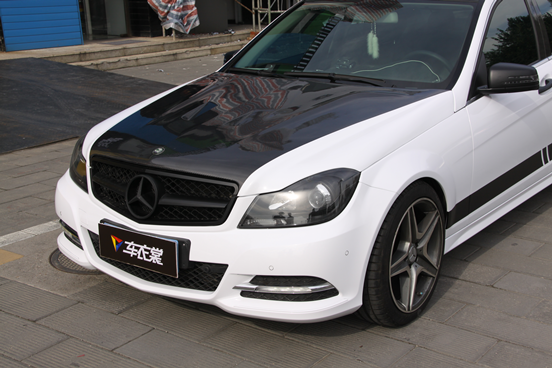 C63 AMG׳ɫ