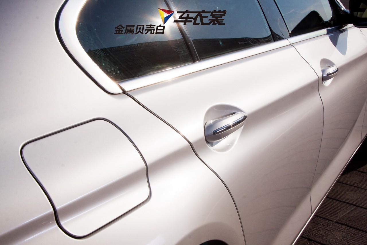 ����640i������ɫЧ��֮���ǰ׳�����Ĥ
