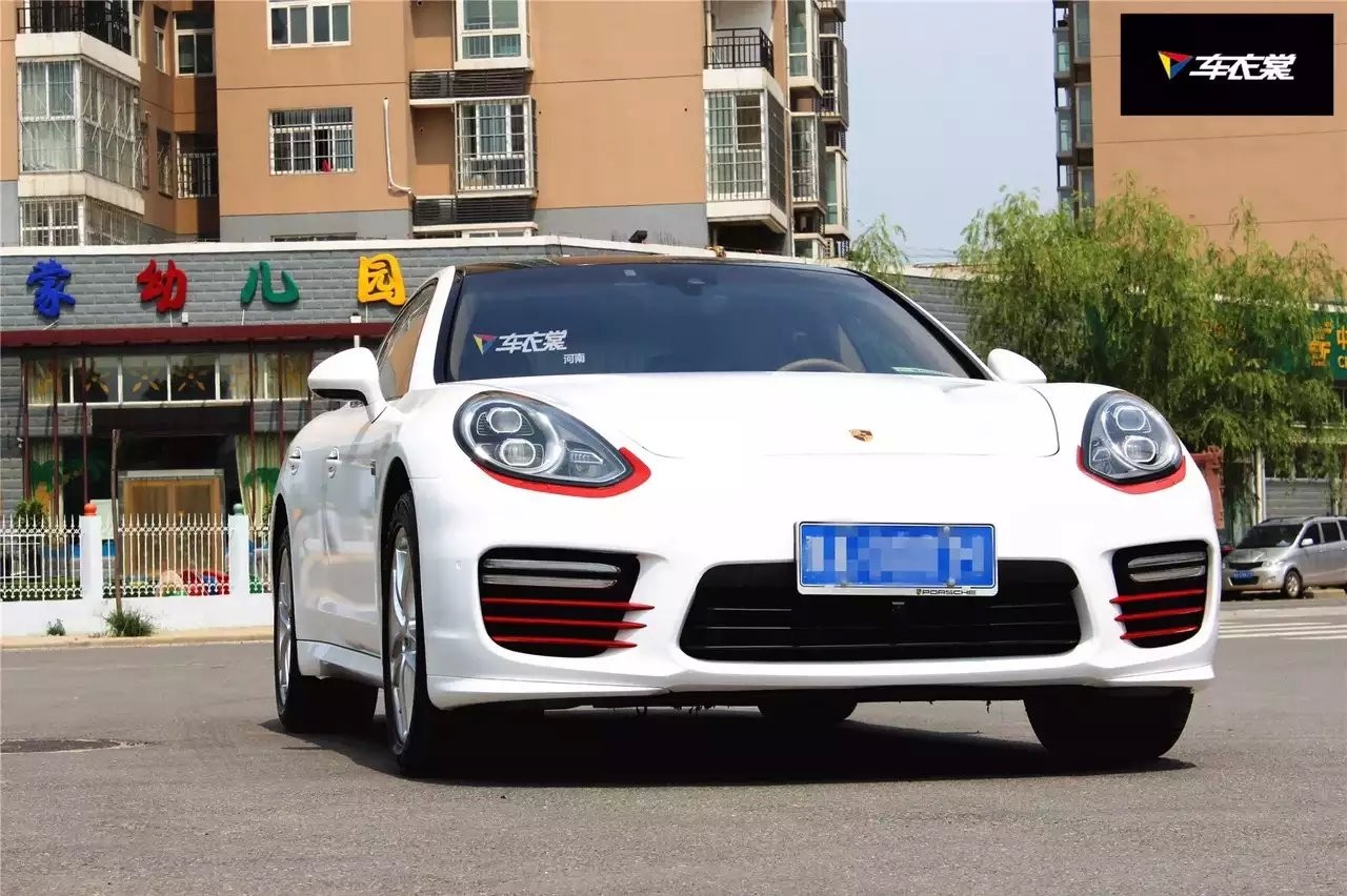 保时捷帕拉梅拉星光钻石系列改色膜白金车身改色实车效果 保时捷帕拉梅拉星光钻石系列改色膜白金车身改色实车效果