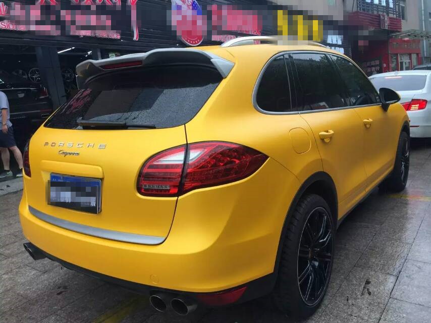 ��ʱ�ݿ������ϵ��������ɫ��Ҷ�Ƴ�����ĤЧ��