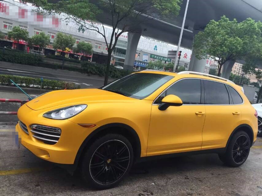 ��ʱ�ݿ������ϵ��������ɫ��Ҷ�Ƴ�����ĤЧ��