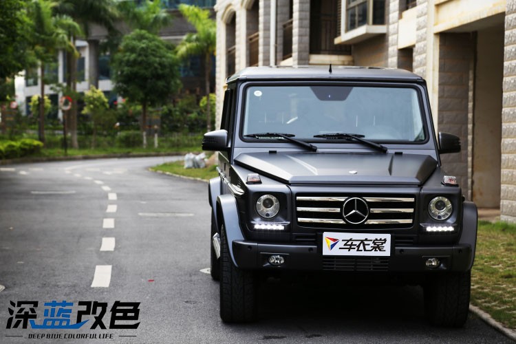 ���޻��       ����C63AMG��������ѻҳ�����ɫ