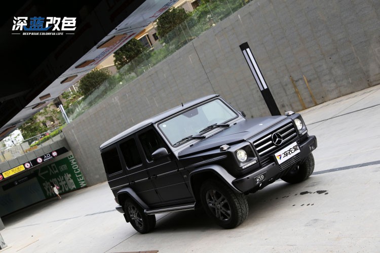 ���޻��       ����C63AMG��������ѻҳ�����ɫ