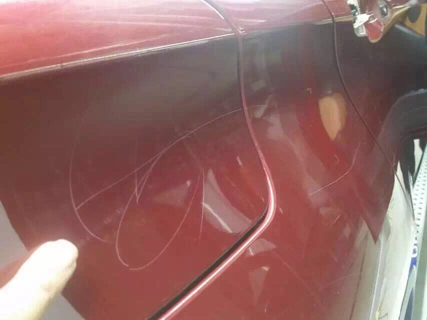 ���������ٻ�������װ��������ᳵӰ�����Ѹ�ɫ��ĤΪ�㻤��