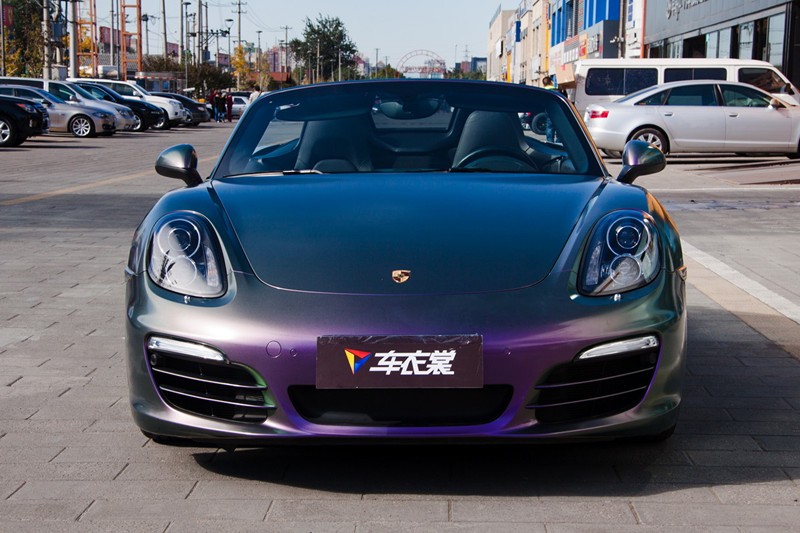 猎鹰出击保时捷boxster汽车改色效果之变色龙绿紫车身改色贴膜