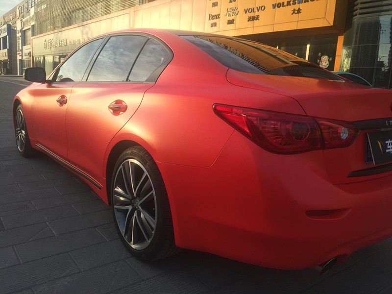 ӹ   ӢQ50к쳵ɫĤ