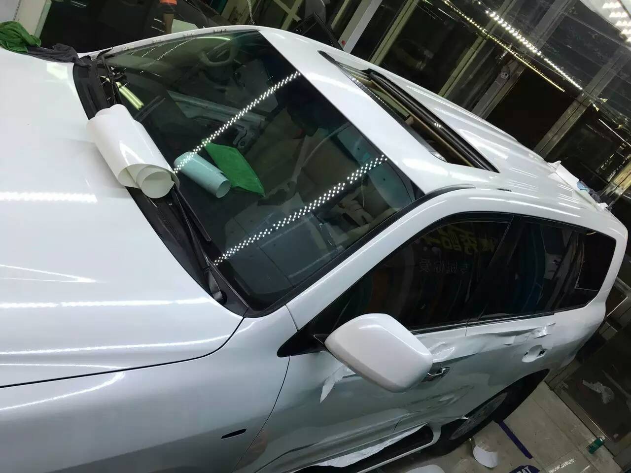 ԽҰġްԡ   ׿˹LX750׳ɫĤ