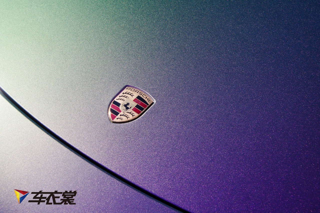 װ   ʱBoxsterɫϳɫĤ