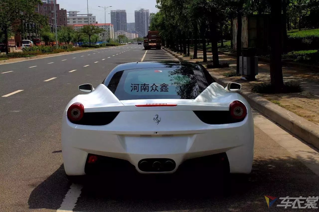 Ʒ   458׳ɫĤ