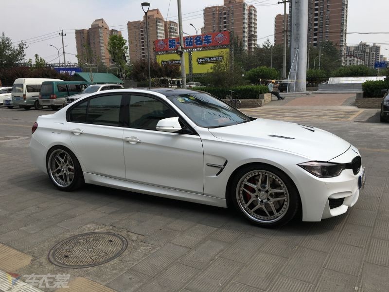    320i׳ɫĤ