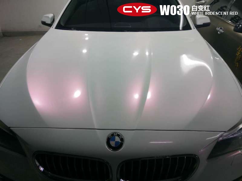 ������̬  ����520Li�ױ�쳵����ɫ��Ĥ