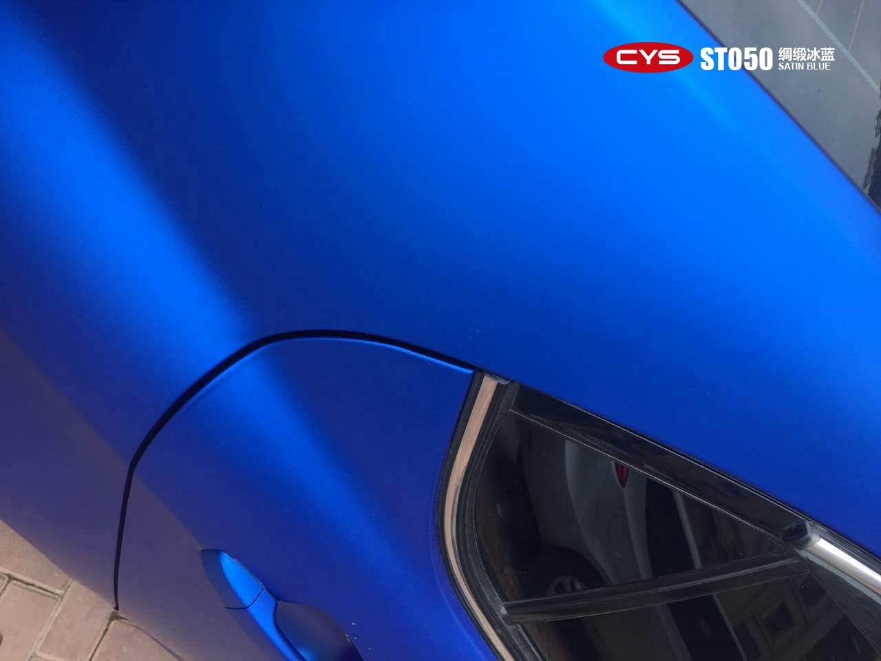 �������ó�б���������ɫ��Ĥ