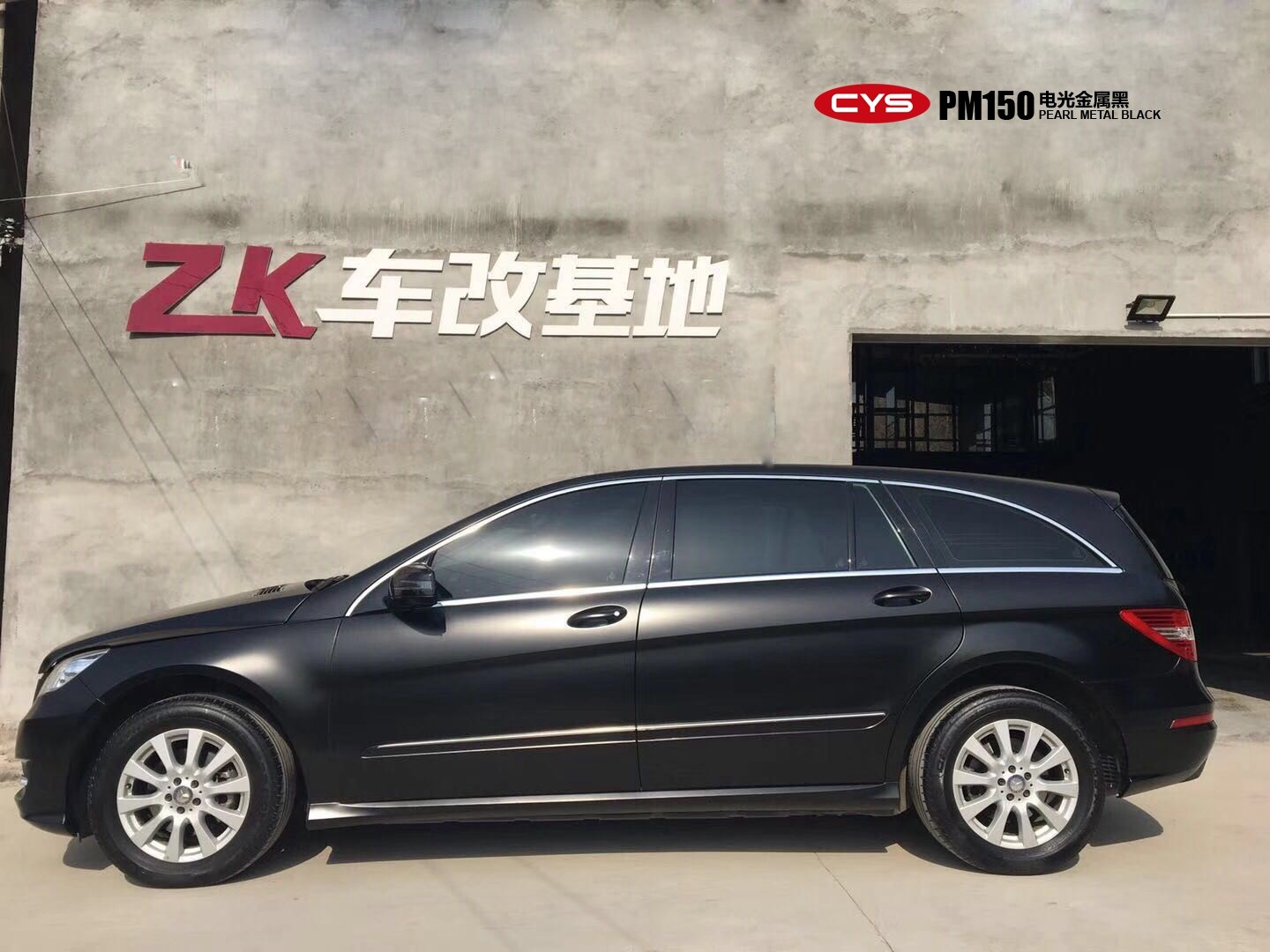 R320ɫĤ