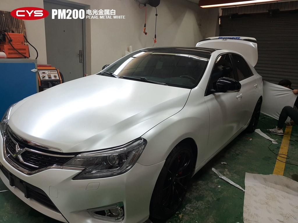 ������־��������������ɫ��Ĥ