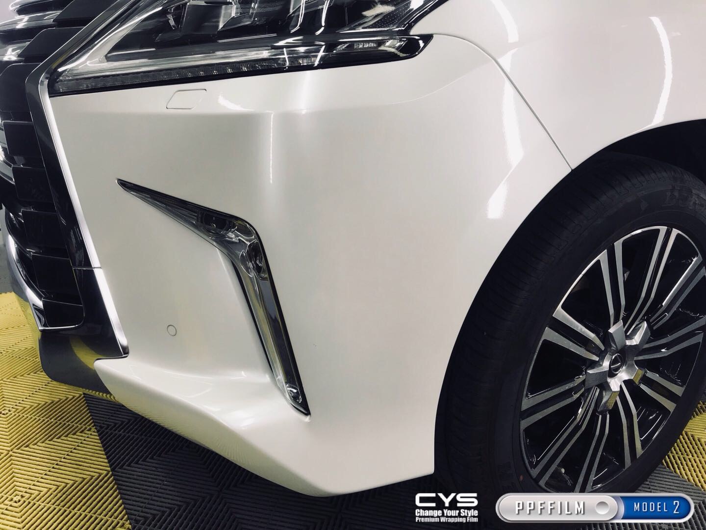 雷克萨斯LX570隐形车衣透明膜MODEL2车身贴膜 雷克萨斯LX570隐形车衣透明膜MODEL2车身贴膜