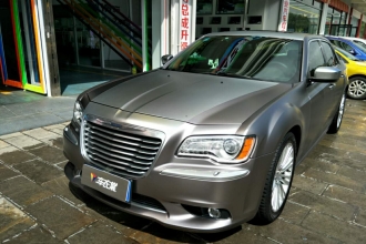 ݻ  ˹300CѽɫĤ